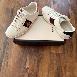 Gucci Bee Sneakers size 7 (women’s) worn once original box and receipt included